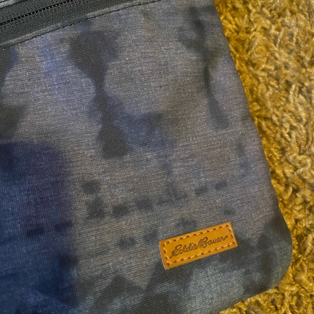 Eddie Bauer purse - Picture 3 of 6